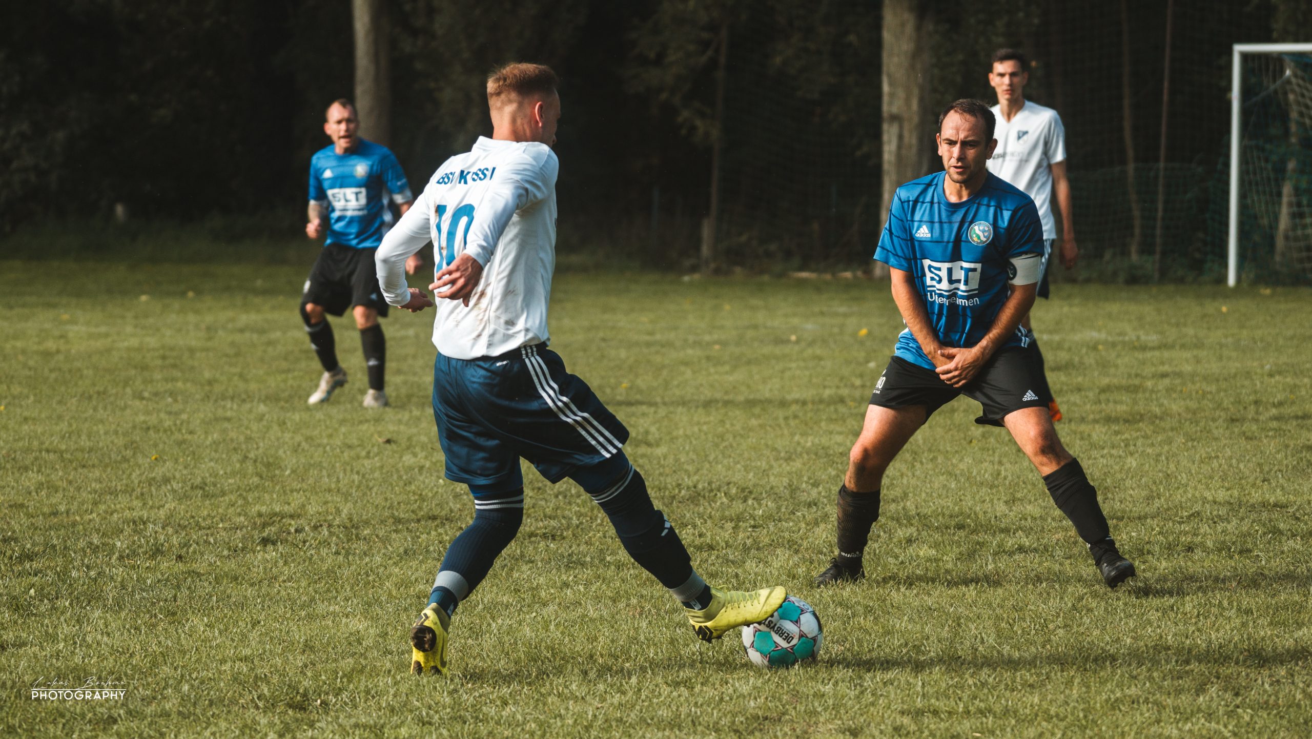 Knappe Niederlage im Topspiel